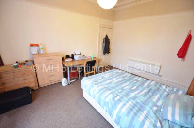 Thumbnail photo of 4 Bedroom Flat in Flat 1, 18 Regent Park Avenue, Leeds, LS6 2AU
