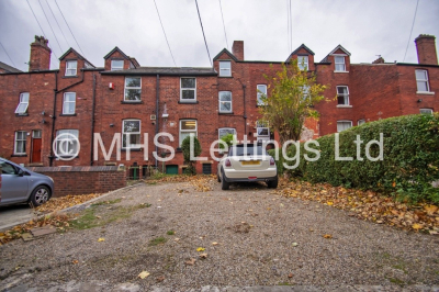Thumbnail photo of 6 Bedroom Mid Terraced House in 16 Regent Park Avenue, Leeds, LS6 2AU