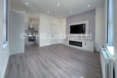 Thumbnail photo of 1 Bedroom Shared House in Double Room, 161 Cardigan Road, Leeds, LS6 1LJ
