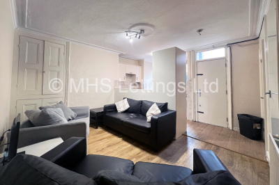 Thumbnail photo of 1 Bedroom Shared House in Double Room, 19 Pearson Grove, Leeds, LS6 1JB