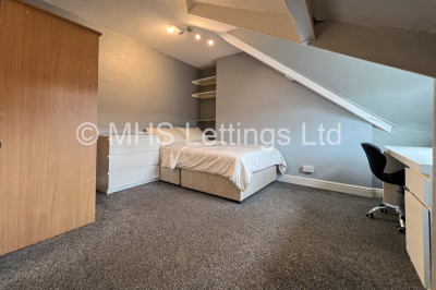 Thumbnail photo of 1 Bedroom Shared House in Double Room, 19 Pearson Grove, Leeds, LS6 1JB