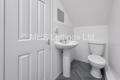Thumbnail photo of 1 Bedroom Flat in 173e Kirkstall Lane, Leeds, LS6 3EJ
