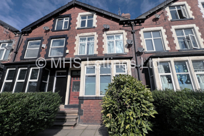 Thumbnail photo of 1 Bedroom Flat in 173e Kirkstall Lane, Leeds, LS6 3EJ