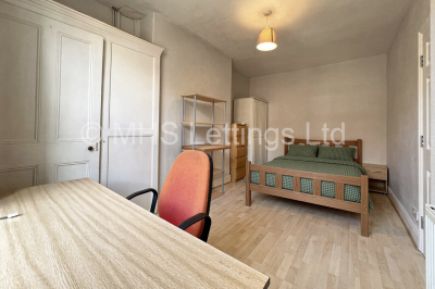 Thumbnail photo of 4 Bedroom Mid Terraced House in 4 Burchett Grove, Leeds, LS6 2JA
