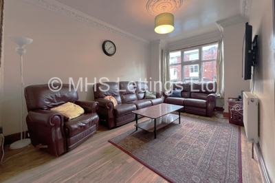 Thumbnail photo of 6 Bedroom Mid Terraced House in 49 Manor Drive, Leeds, LS6 1DD