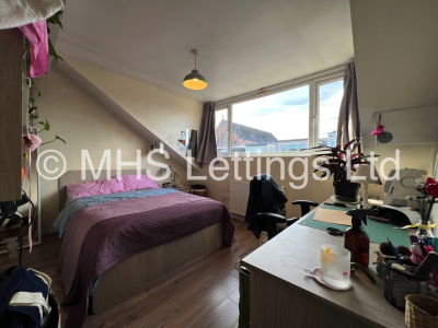 Thumbnail photo of 5 Bedroom Mid Terraced House in 49 Thornville Road, Leeds, LS6 1JY