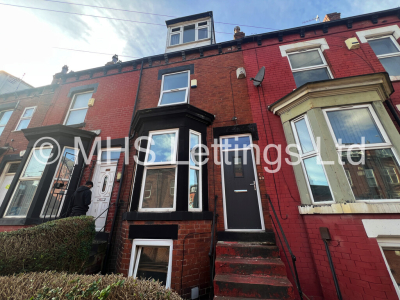 Thumbnail photo of 5 Bedroom Mid Terraced House in 49 Thornville Road, Leeds, LS6 1JY