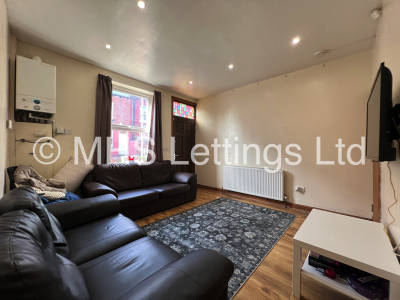 Thumbnail photo of 5 Bedroom Mid Terraced House in 49 Thornville Road, Leeds, LS6 1JY
