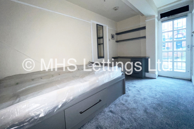 Thumbnail photo of 3 Bedroom Ground Floor Flat in 41a Regent Park Terrace, Leeds, LS6 2AX