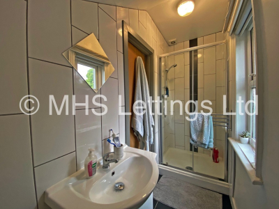 Thumbnail photo of 7 Bedroom End Terraced House in 52 Victoria Road, Leeds, LS6 1DL