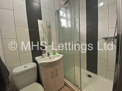 Thumbnail photo of 7 Bedroom End Terraced House in 52 Victoria Road, Leeds, LS6 1DL