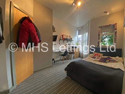 Thumbnail photo of 7 Bedroom End Terraced House in 52 Victoria Road, Leeds, LS6 1DL