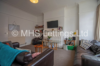 Thumbnail photo of 4 Bedroom Mid Terraced House in 9 Beechwood View, Leeds, LS4 2LP