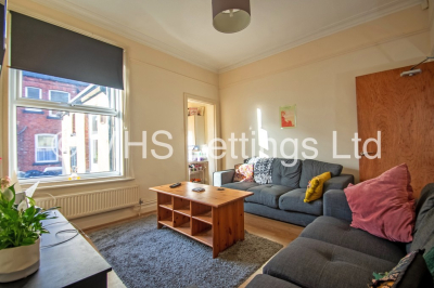 Thumbnail photo of 4 Bedroom Mid Terraced House in 32 Manor Drive, Leeds, LS6 1DE