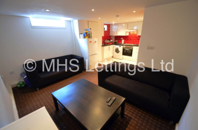 Thumbnail photo of 4 Bedroom Mid Terraced House in 6 Pearson Avenue, Leeds, LS6 1JA