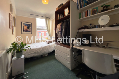 Thumbnail photo of 6 Bedroom Mid Terraced House in 15 Stanmore Road, Leeds, LS4 2RU