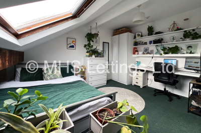 Thumbnail photo of 6 Bedroom Mid Terraced House in 15 Stanmore Road, Leeds, LS4 2RU