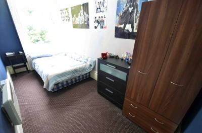 Thumbnail photo of 1 Bedroom Flat in Flat 3, 22 Brudenell Road, Leeds, LS6 1BD