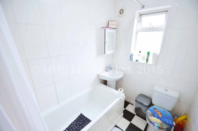 Thumbnail photo of 2 Bedroom Mid Terraced House in 20 Park View Avenue, Leeds, LS4 2LH