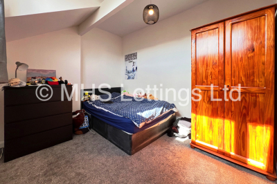 Thumbnail photo of 2 Bedroom Mid Terraced House in 42 Harold Street, Leeds, LS6 1PL