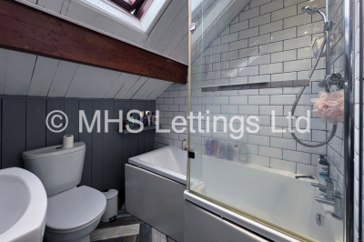 Thumbnail photo of 4 Bedroom Mid Terraced House in 8 Royal Park Mount, Leeds, LS6 1HL