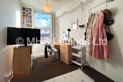 Thumbnail photo of 5 Bedroom Mid Terraced House in 20 Walmsley Road, Leeds, LS6 1NG