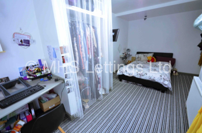 Thumbnail photo of 3 Bedroom End Terraced House in 52a Victoria Road, Leeds, LS6 1DL