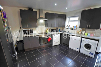 Thumbnail photo of 3 Bedroom End Terraced House in 52a Victoria Road, Leeds, LS6 1DL