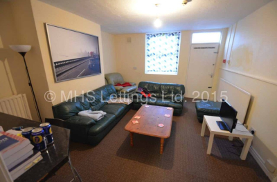 Thumbnail photo of 8 Bedroom Mid Terraced House in 10 Ash Grove, Leeds, LS6 1AY