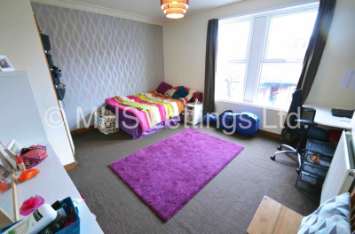 Thumbnail photo of 6 Bedroom Mid Terraced House in 42 Brudenell Mount, Leeds, LS6 1HS
