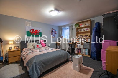 Thumbnail photo of 8 Bedroom End Terraced House in 1 Newport Gardens, Leeds, LS6 3DA