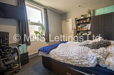 Thumbnail photo of 8 Bedroom End Terraced House in 1 Newport Gardens, Leeds, LS6 3DA