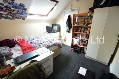 Thumbnail photo of 5 Bedroom Mid Terraced House in 23 Hessle Mount, Leeds, LS6 1EP