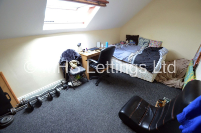 Thumbnail photo of 5 Bedroom Mid Terraced House in 23 Hessle Mount, Leeds, LS6 1EP