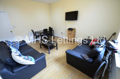 Thumbnail photo of 5 Bedroom Mid Terraced House in 23 Hessle Mount, Leeds, LS6 1EP