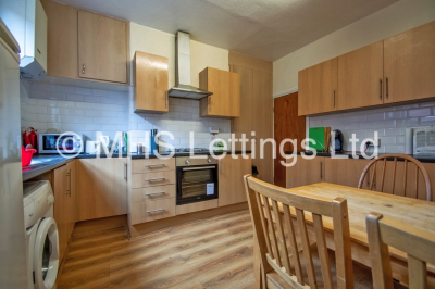Thumbnail photo of 4 Bedroom Mid Terraced House in 90 Royal Park Road, Leeds, LS6 1JJ