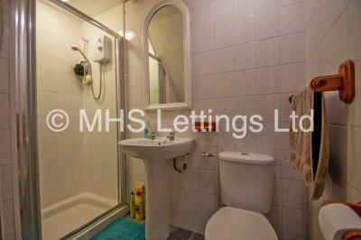 Thumbnail photo of 4 Bedroom Mid Terraced House in 90 Royal Park Road, Leeds, LS6 1JJ