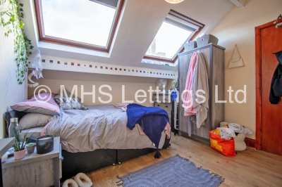 Thumbnail photo of 6 Bedroom Mid Terraced House in 97 Brudenell Road, Leeds, LS6 1JD