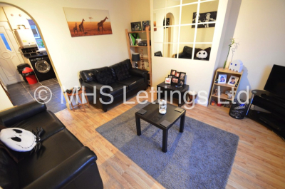 Thumbnail photo of 2 Bedroom Mid Terraced House in 27 Park View Avenue, Leeds, LS4 2LH