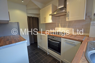 Thumbnail photo of 3 Bedroom Mid Terraced House in 11 Hessle Road, Leeds, LS6 1EH