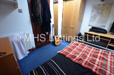 Thumbnail photo of 3 Bedroom Mid Terraced House in 11 Hessle Road, Leeds, LS6 1EH