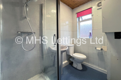 Thumbnail photo of 2 Bedroom Mid Terraced House in 39 Park View Avenue, Leeds, LS4 2LH
