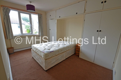 Thumbnail photo of 6 Bedroom Semi-Detached House in 11 Buckingham Road, Leeds, LS6 1BP