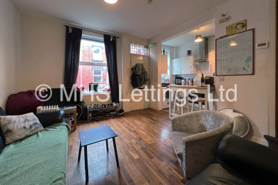 Thumbnail photo of 3 Bedroom Mid Terraced House in 17 Thornville Terrace, Leeds, LS6 1JT