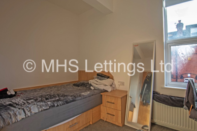Thumbnail photo of 3 Bedroom Mid Terraced House in 6 Granby Grove, Leeds, LS6 3BE