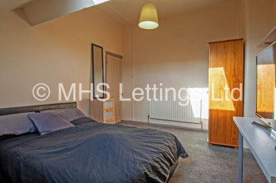 Thumbnail photo of 3 Bedroom Mid Terraced House in 6 Granby Grove, Leeds, LS6 3BE