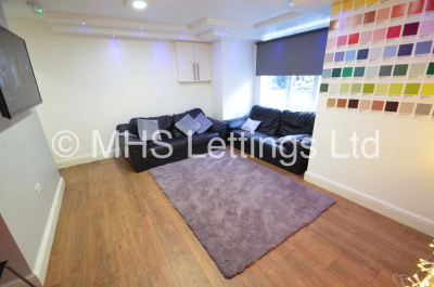 Thumbnail photo of 6 Bedroom Mid Terraced House in 48 Brudenell Mount, Leeds, LS6 1HS