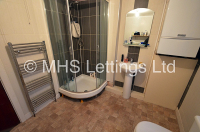 Thumbnail photo of 8 Bedroom Mid Terraced House in 9 Brudenell Avenue, Leeds, LS6 1HD