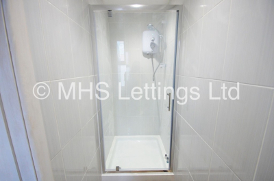 Thumbnail photo of 8 Bedroom Mid Terraced House in 9 Brudenell Avenue, Leeds, LS6 1HD