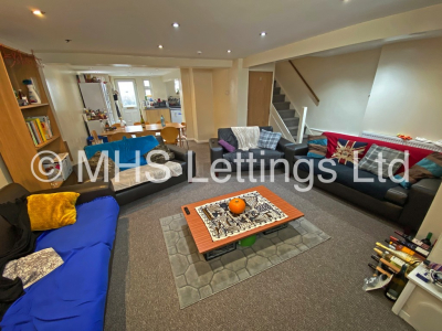 Thumbnail photo of 8 Bedroom Mid Terraced House in 9 Brudenell Avenue, Leeds, LS6 1HD
